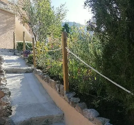 Au Doux Repos * La Robine-Sur-Galabre