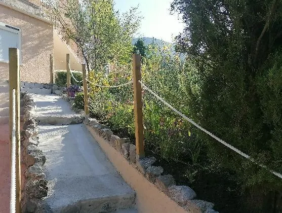 Au Doux Repos * La Robine-Sur-Galabre